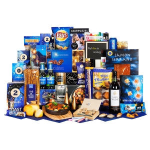 Het kommen kerstpakket is een gezellig pakket met spelletjes, drankjes, lekkernijen en serveerkommen.