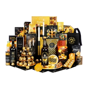 De etagere kerstpakketten zijn mooie kerstpakketten gevuld met eten en lekkernijen.