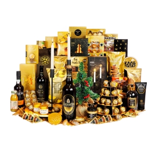 Bekijk de groene kerstpakketten collectie van Kerstpakketten Tip. De groene kerstpakketten zijn goed gevuld met groene artikelen, waaronder een mini kerstboom.