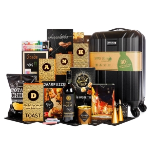 Een zwart kerstpakket zit boordevol met zwarte artikelen, zowel food als non-food